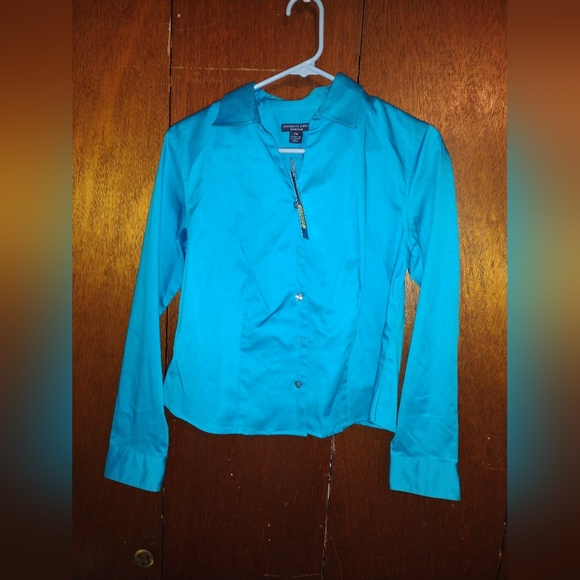 Women's Shirt - Picture 1 of 1